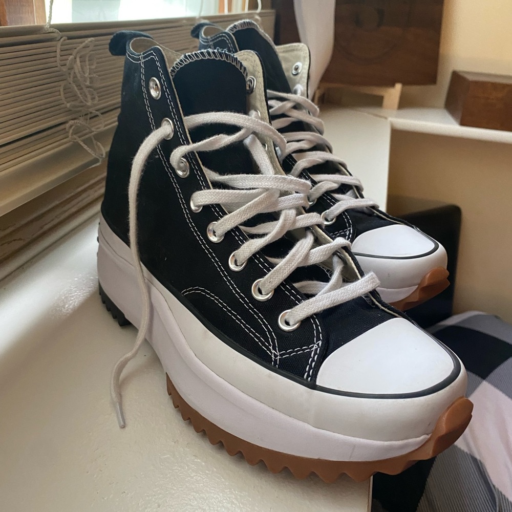 Converse Hikers| Women| 9.5| Men| 8